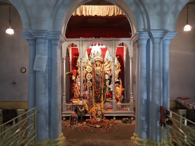 Bonedi Bari Durga Puja Of Kolkata - Chhatu Babu Latu Babu Durga Puja